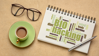 Biohacking - små naturlige justeringer som kan forvandle helsen din